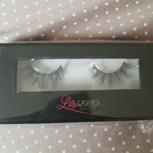 Lilly lashes ash_kholm